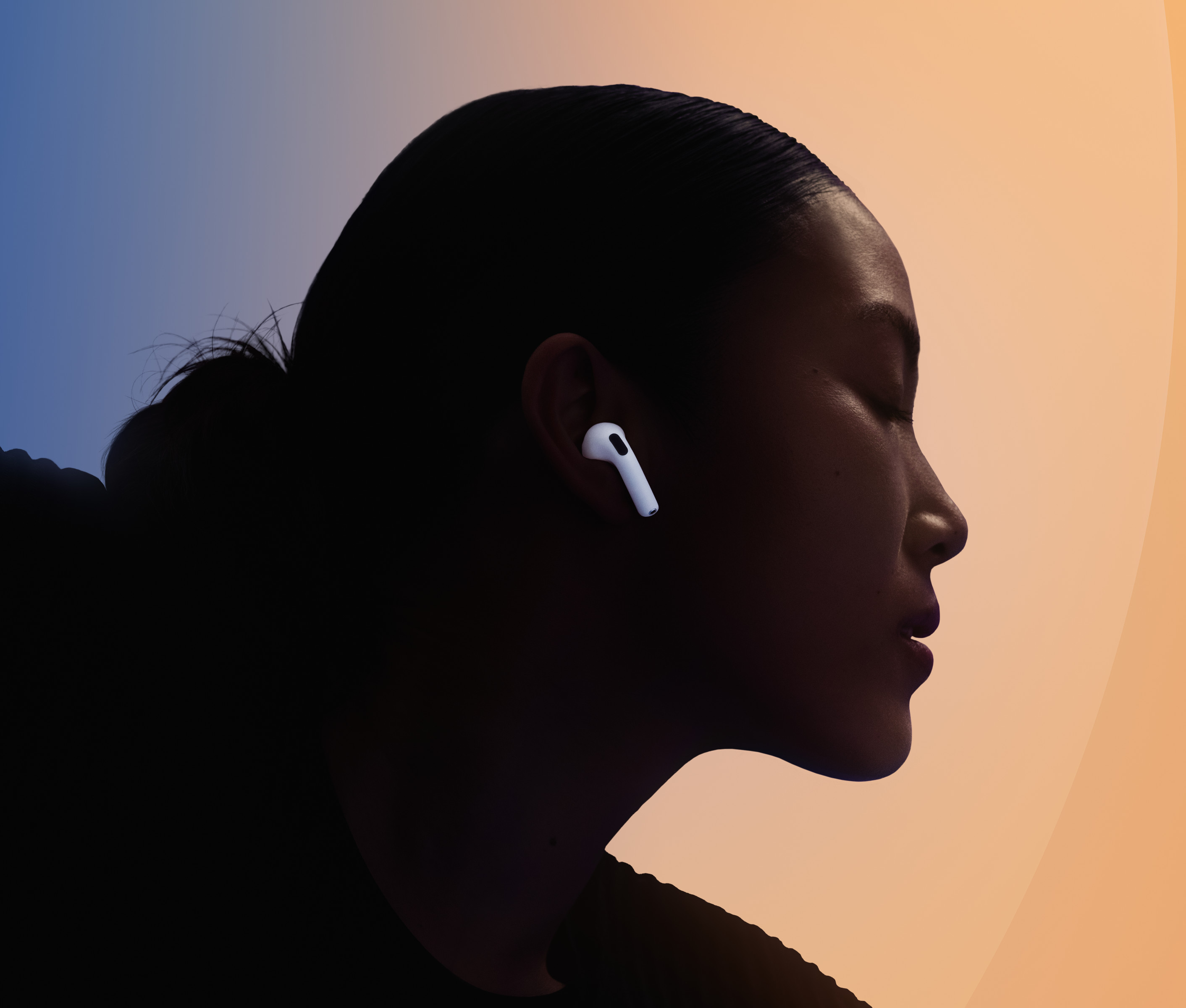 Apple AirPods 5 ANC MagSafe MKFT4